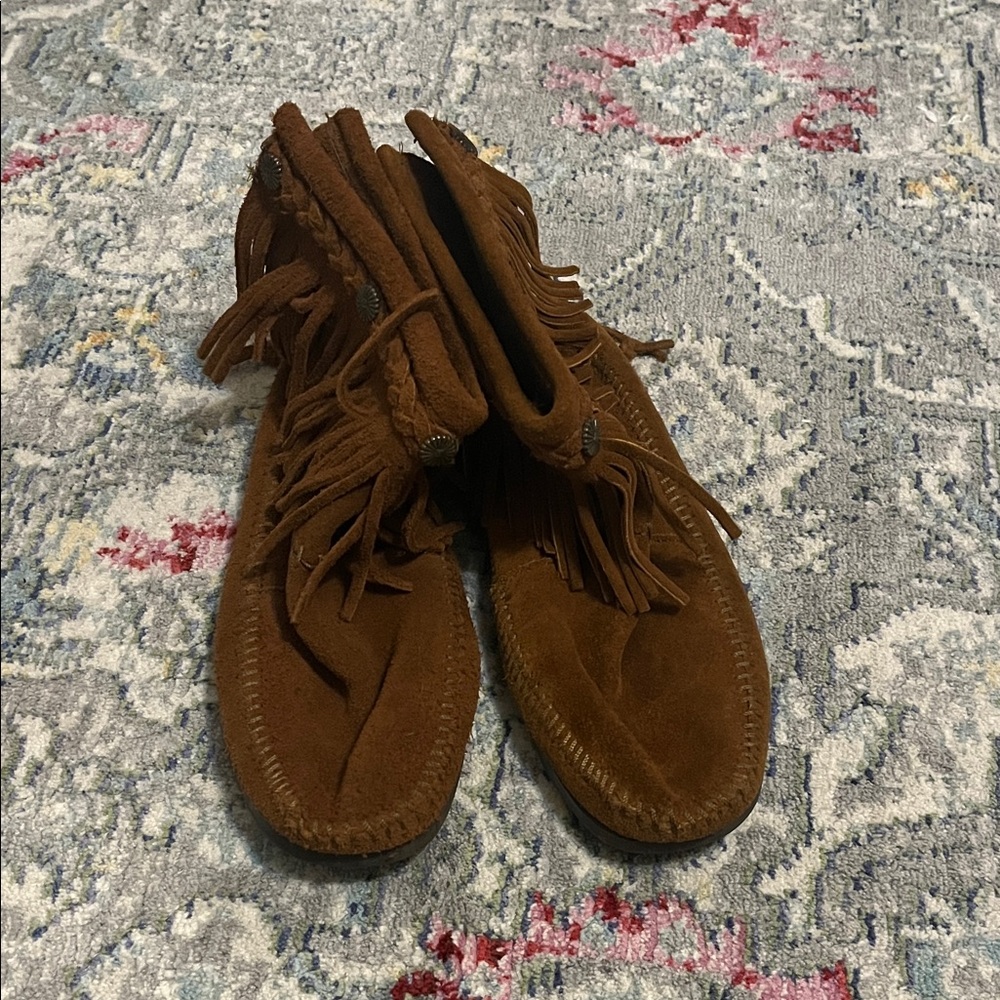 Minnetonka Brown Fringe Moccasins
